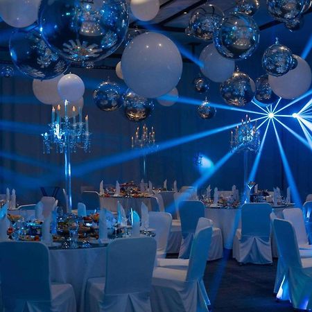 Novotel Bishkek City Center Kültér fotó