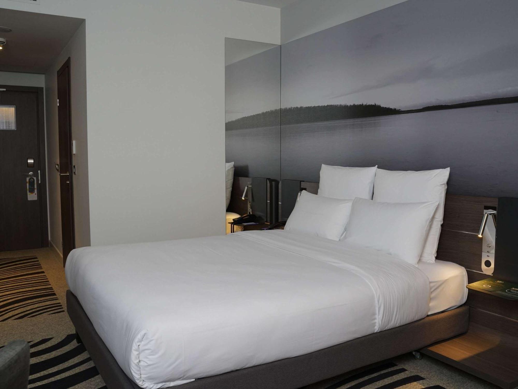 Novotel Bishkek City Center Kültér fotó