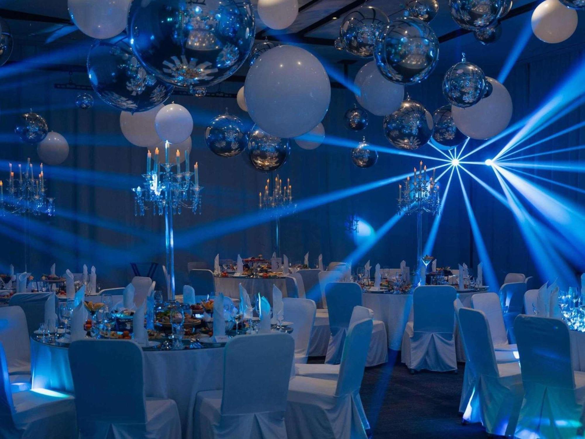 Novotel Bishkek City Center Kültér fotó