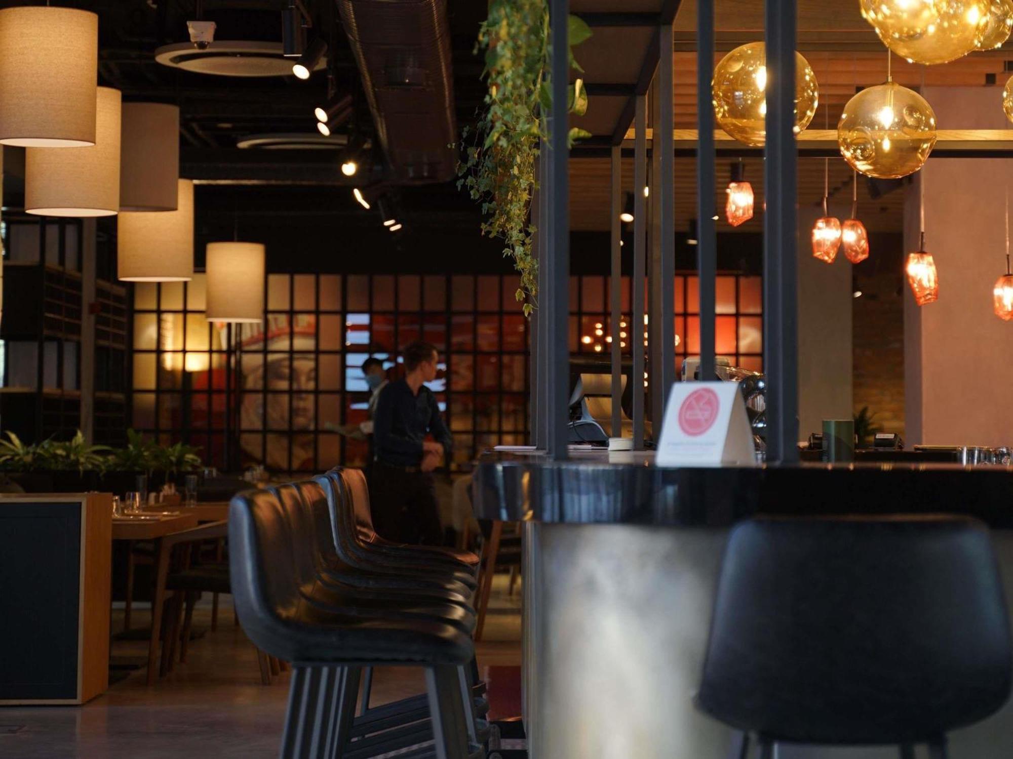 Novotel Bishkek City Center Kültér fotó