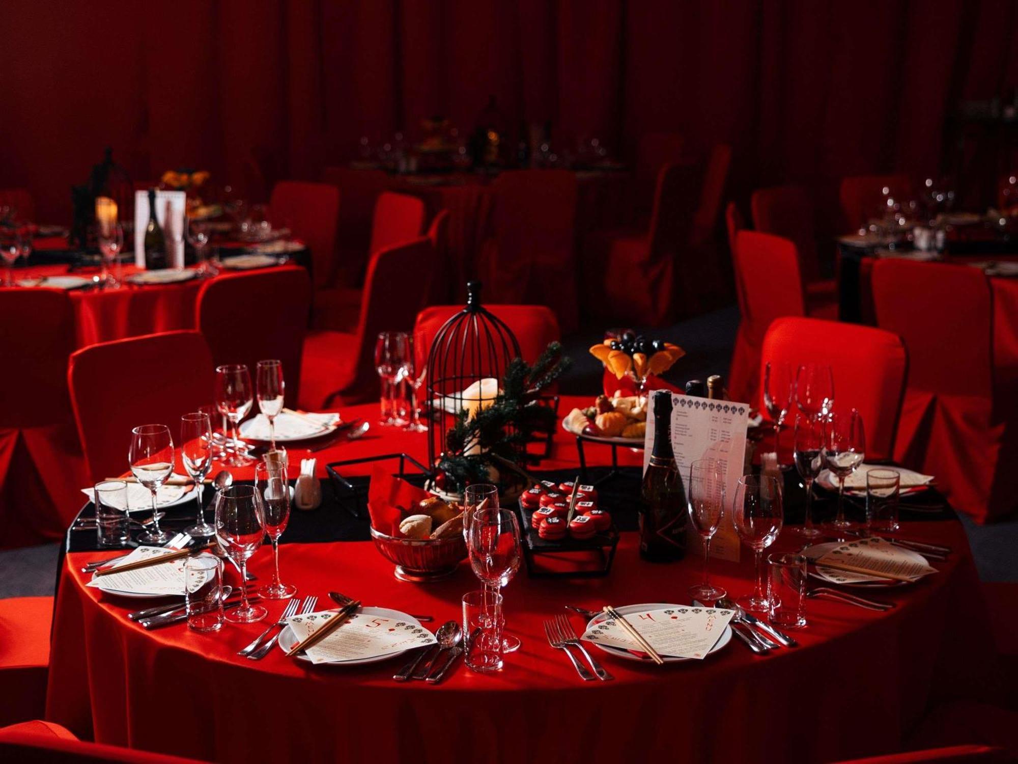 Novotel Bishkek City Center Kültér fotó