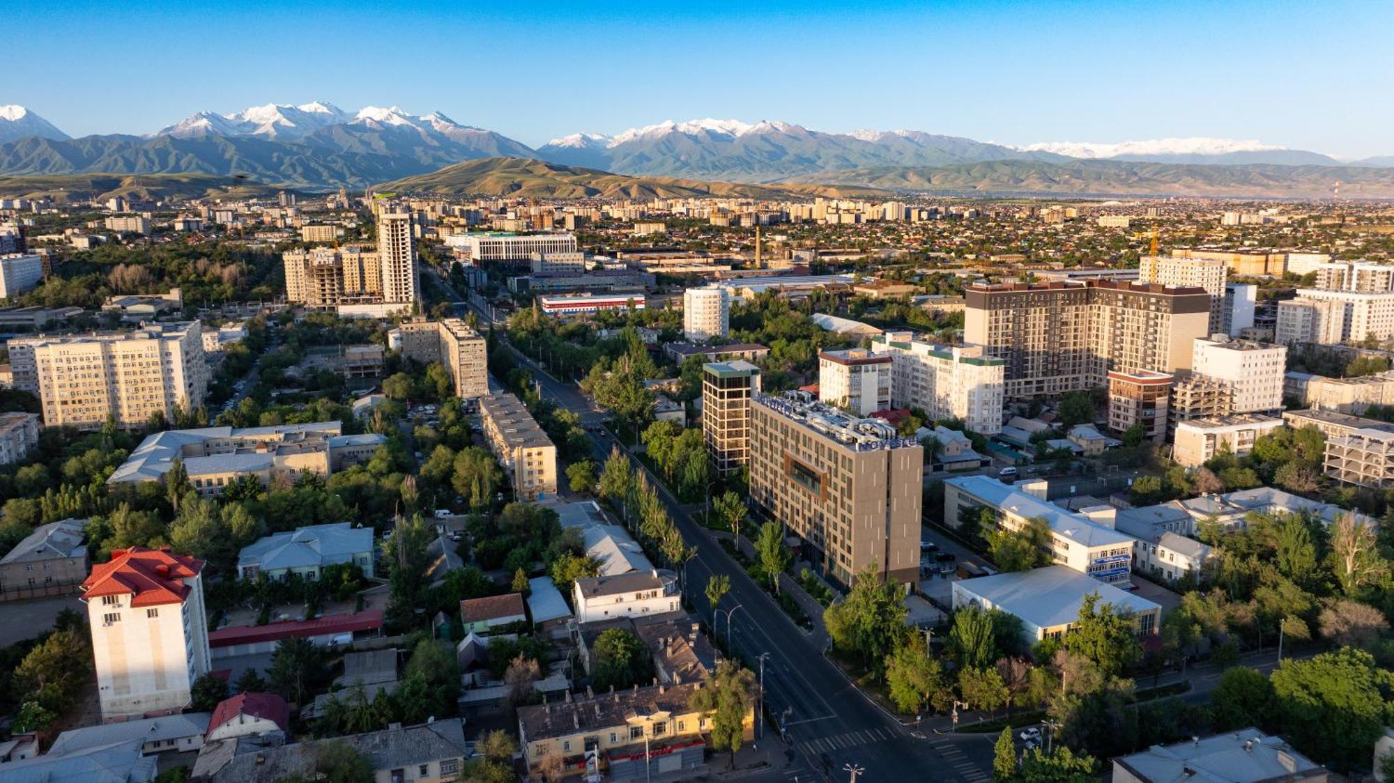 Novotel Bishkek City Center Kültér fotó